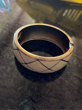 White Enamel Grid-Pattern Hinged Bangle Bracelet